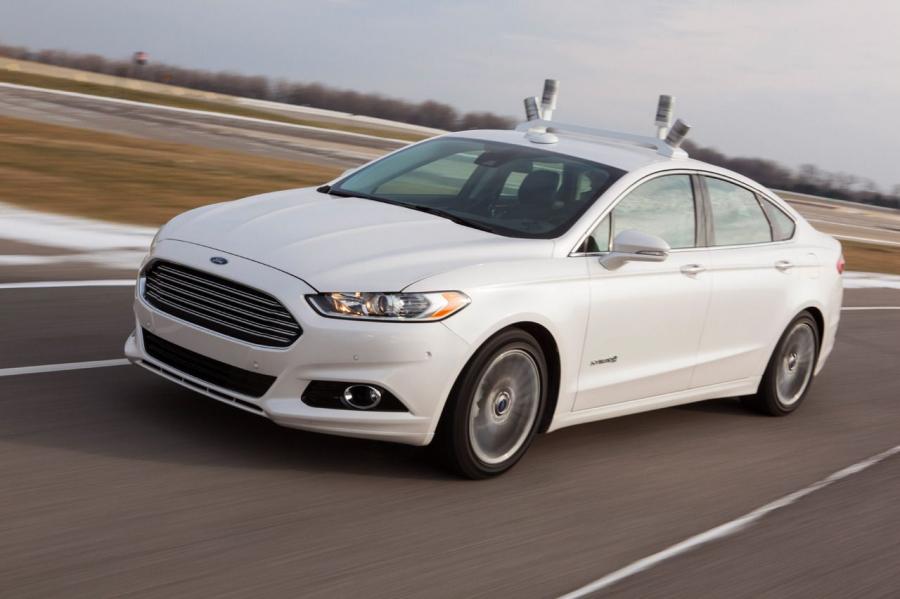  Ford Fusion Hybrid Automated Research Vehicle 2014 года  (фото 3 из 7)